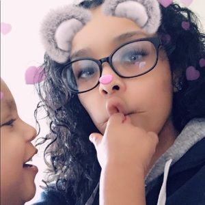 Meet your Posher, Azalea